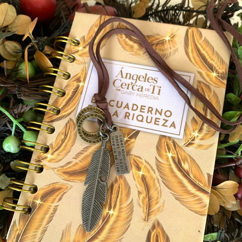 Collar Pluma del Éxito y Abundancia (Color Café)